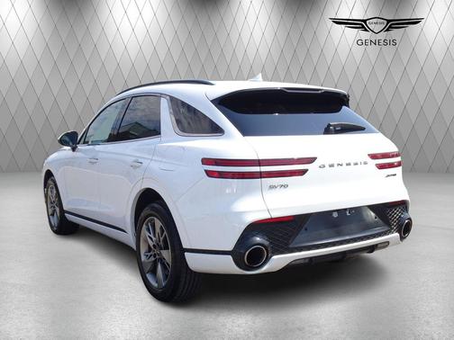 Alta White 2022 Genesis GV70 3.5T AWD Sport