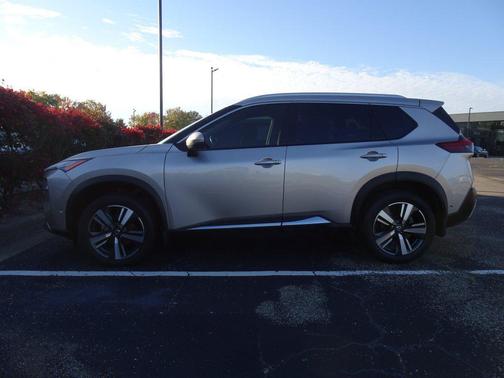Champagne Silver Metallic 2021 Nissan Rogue Platinum