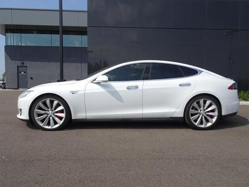 2016 Tesla Model S P90D