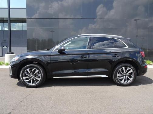 2023 Audi Q5 45 S line Premium
