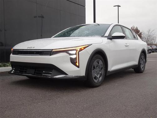 2025 Kia K4 LX