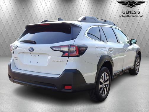 Crystal White Pearl 2024 Subaru Outback Base