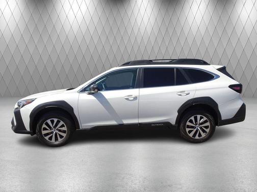 Crystal White Pearl 2024 Subaru Outback Base