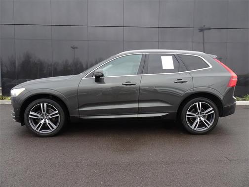 2019 Volvo XC60 T5 Momentum