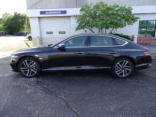 Vik Black 2025 Genesis G80 2.5T Advanced AWD