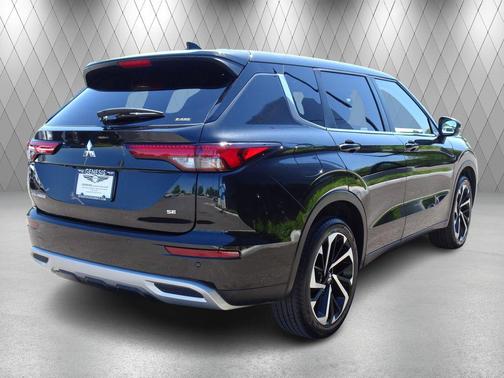Black Diamond 2024 Mitsubishi Outlander SE 2.5 S-AWC