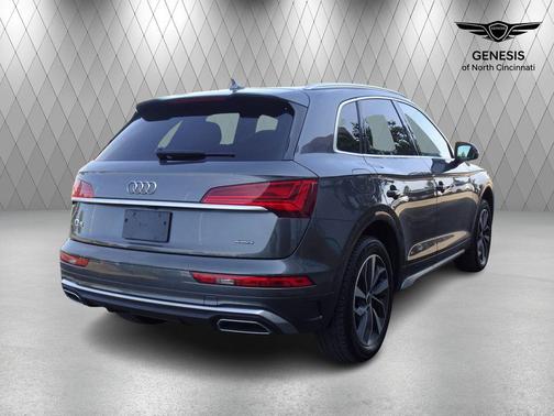 Daytona Gray Pearl Effect 2022 Audi Q5 45 S line Premium