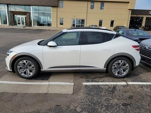 2024 Genesis GV60 Standard RWD