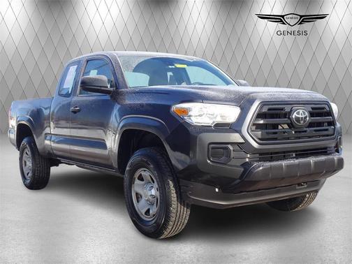 2018 Toyota Tacoma SR