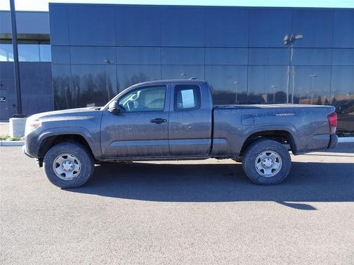 2018 Toyota Tacoma SR
