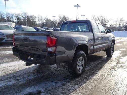 2018 Toyota Tacoma SR