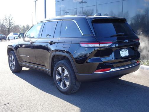 2023 Jeep Grand Cherokee 4xe Base