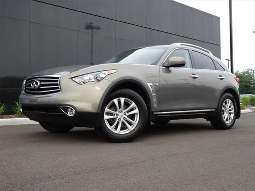 2015 INFINITI QX70 Base