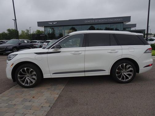 Pristine White Metallic Tri-Coat 2023 Lincoln Aviator Grand Touring AWD