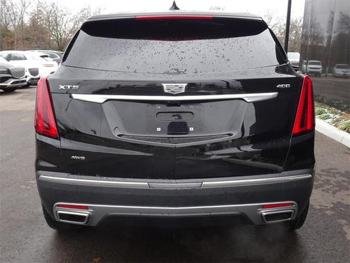 2022 Cadillac XT5 Premium Luxury