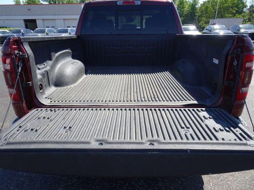 Delmonico Red Pearlcoat 2022 RAM 1500 Laramie