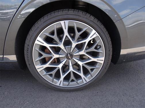 2024 Genesis G90 3.5T e-SC AWD