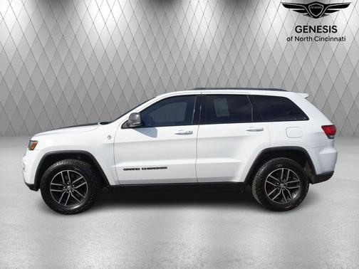Bright White Clearcoat 2017 Jeep Grand Cherokee Trailhawk