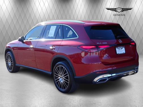 2025 Mercedes-Benz GLC 300 4MATIC