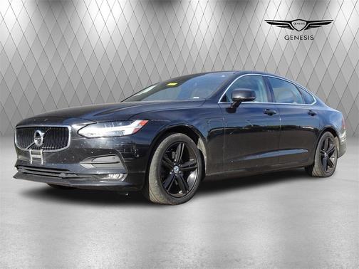 2018 Volvo S90 T5 Momentum