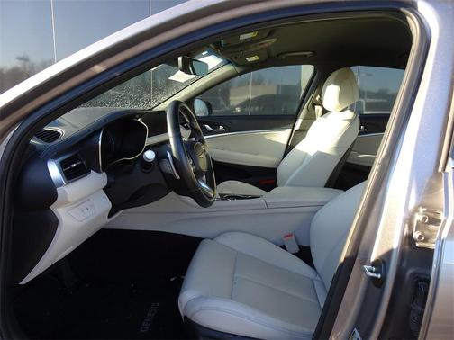 2024 Genesis G70 2.5T