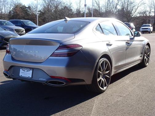 2024 Genesis G70 2.5T RWD