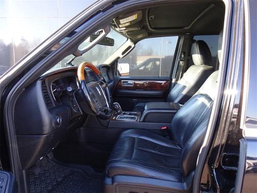 2016 Lincoln Navigator Select