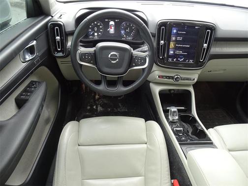 2019 Volvo XC40 T5 Inscription