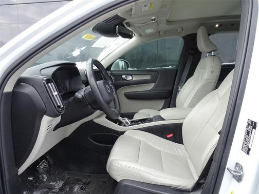 2019 Volvo XC40 T5 Inscription