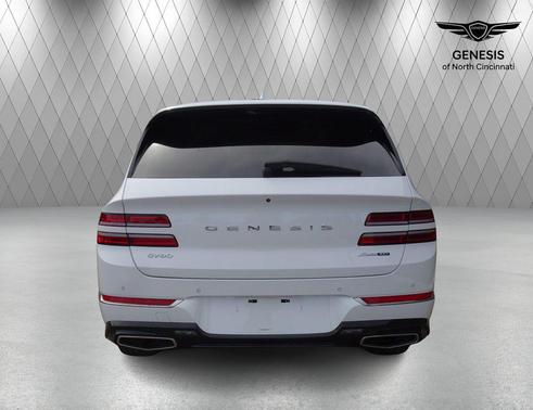 Uyuni White 2021 Genesis GV80 3.5T