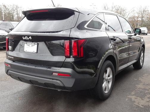2023 Kia Sorento LX