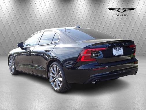 2019 Volvo S60 T6 Momentum