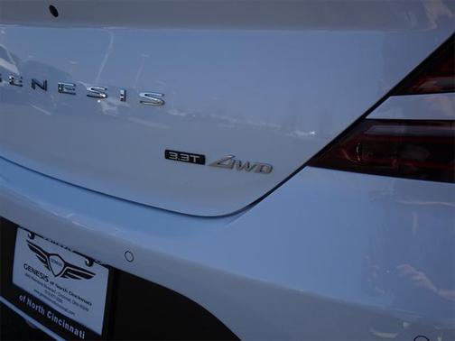 2025 Genesis G70 3.3T AWD Sport Advanced