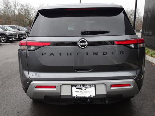 2025 Nissan Pathfinder Platinum 4WD