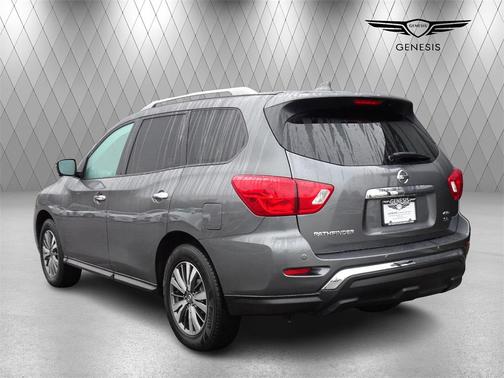 2019 Nissan Pathfinder SL