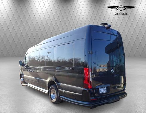 2023 Mercedes-Benz Sprinter 3500 Cargo 170 WB