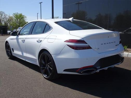 2022 Genesis G70 3.3T AWD