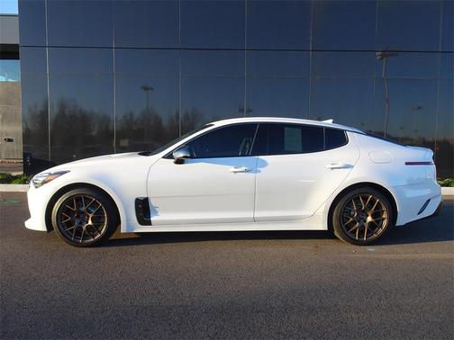 2022 Kia Stinger GT-Line