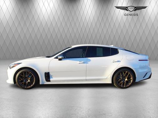 2022 Kia Stinger GT-Line