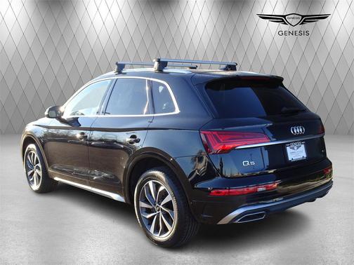 2022 Audi Q5 45 S line Premium