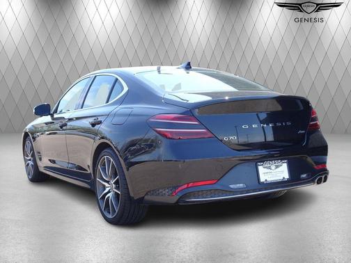 2023 Genesis G70 2.0T AWD