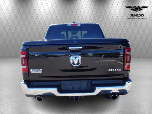 Diamond Black Crystal Pearlcoat 2022 RAM 1500 Longhorn