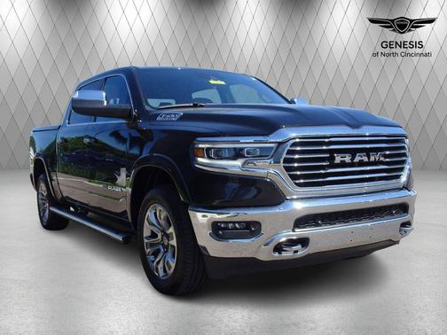 Diamond Black Crystal Pearlcoat 2022 RAM 1500 Longhorn