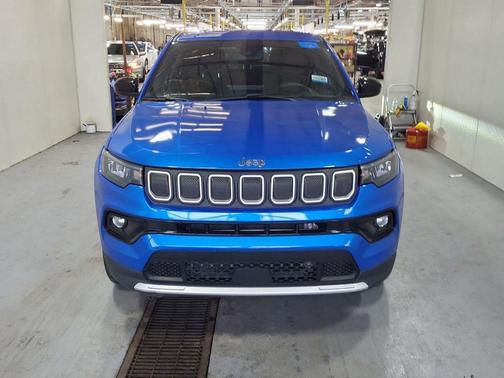 Laser Blue Pearlcoat 2023 Jeep Compass Sport