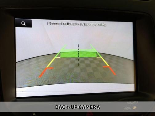 White Platinum Clearcoat Metallic 2015 Ford Explorer XLT