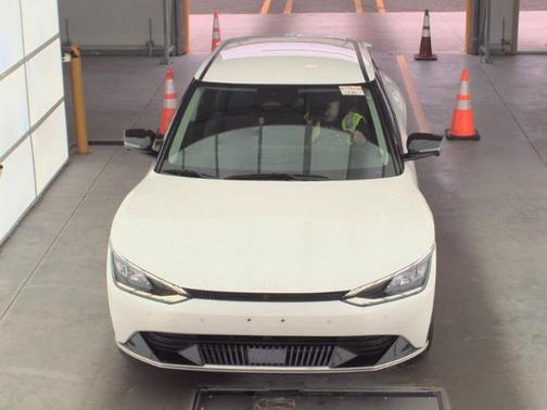 2023 Kia EV6 Wind
