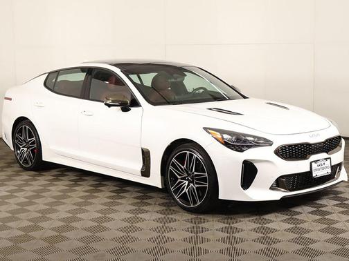 Snow White Pearl 2023 Kia Stinger GT2