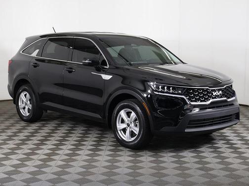 2023 Kia Sorento LX
