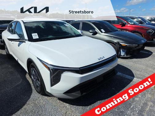2025 Kia K4 LX