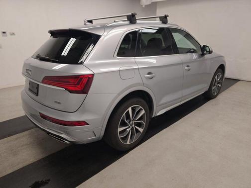 Florett Silver Metallic 2022 Audi Q5 45 S line Premium